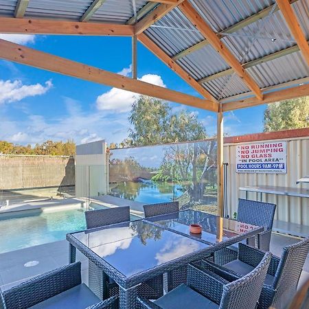 Golden River Motor Inn Moama Eksteriør billede