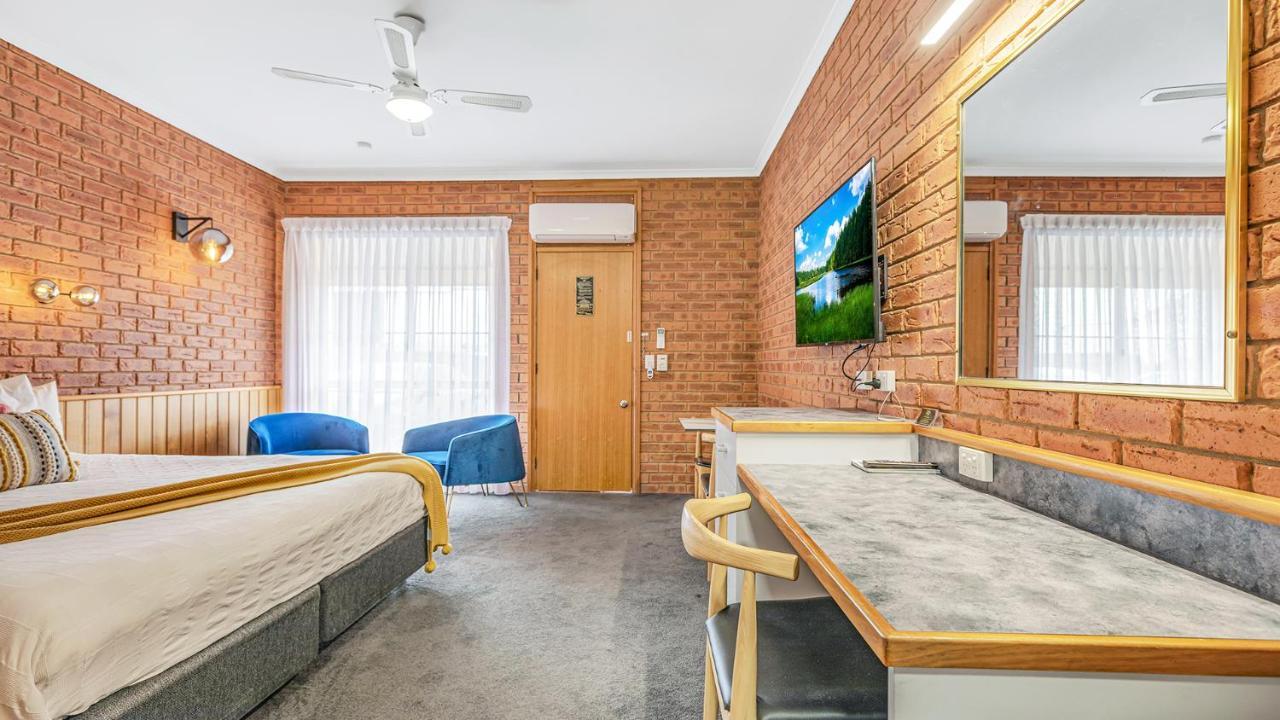 Golden River Motor Inn Moama Eksteriør billede