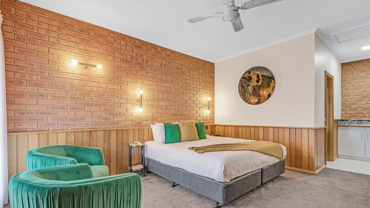 Golden River Motor Inn Moama Eksteriør billede