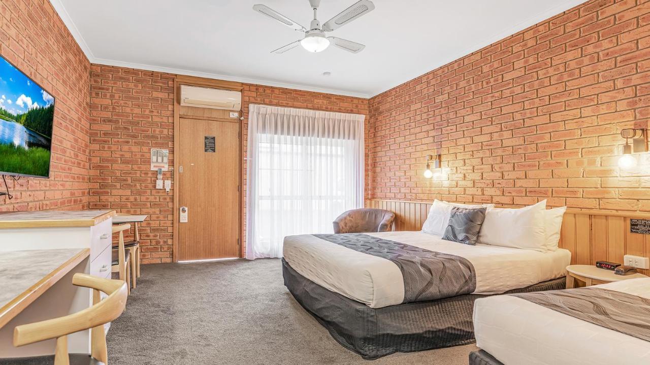 Golden River Motor Inn Moama Eksteriør billede