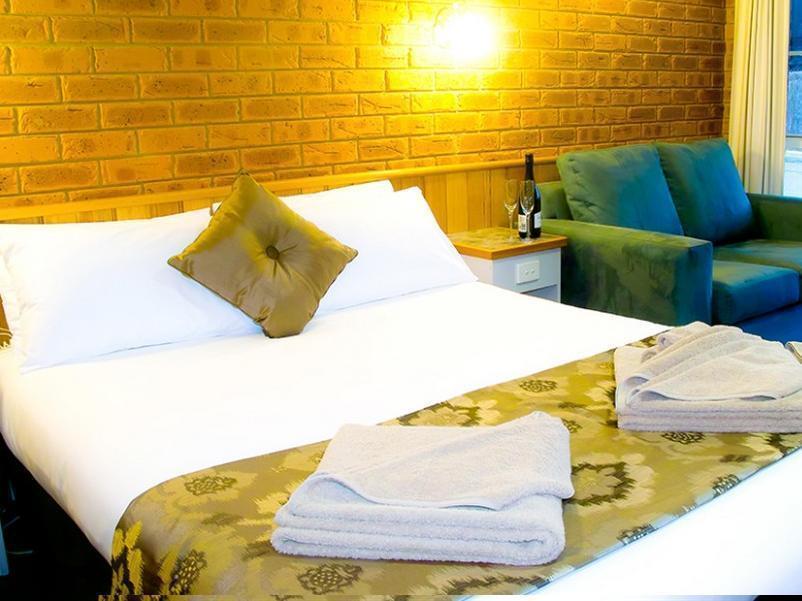 Golden River Motor Inn Moama Eksteriør billede