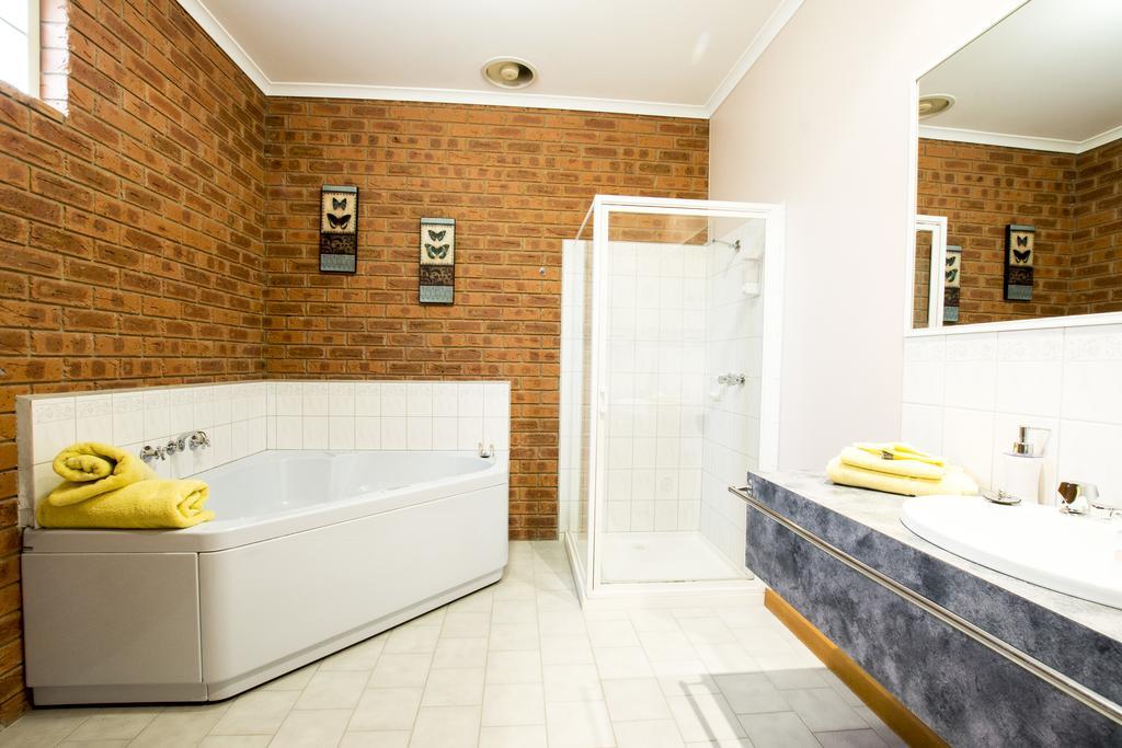 Golden River Motor Inn Moama Eksteriør billede